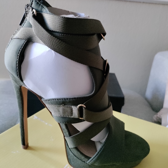 Shoes - Olive Strappy Heel